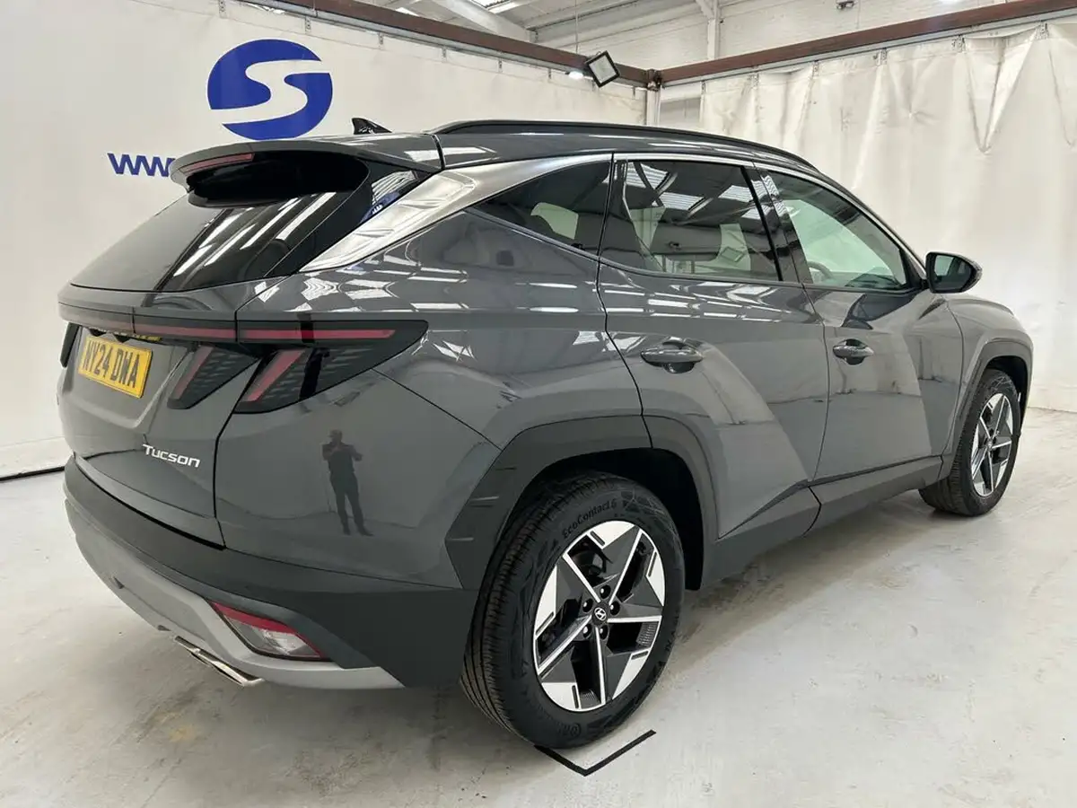 2024-hyundai-tucson-16-t-gdi-premium-160ps-two-tone-roof-big-6