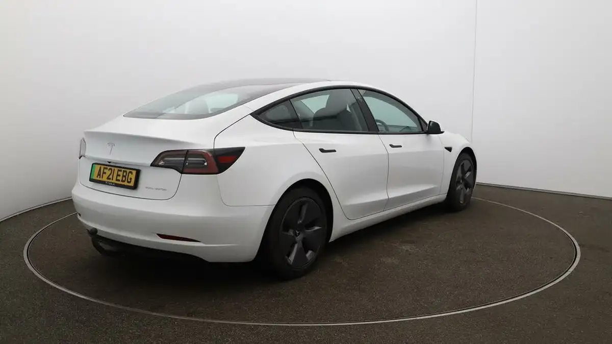 2021-tesla-model-3-e-long-range-4x4-big-45