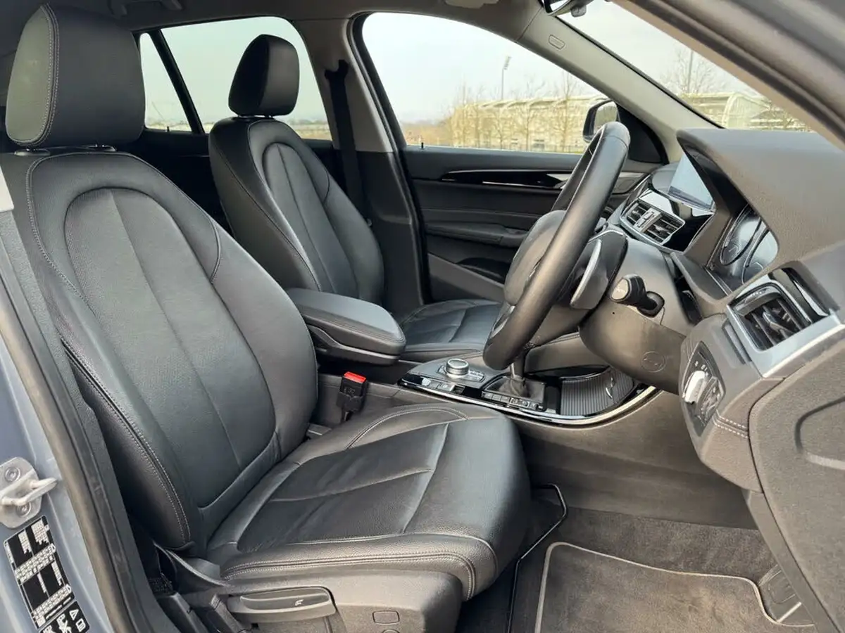 2021-bmw-x1-20-xdrive20i-xline-big-14