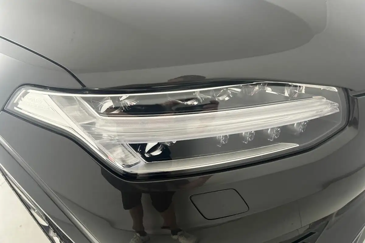 2024-volvo-xc90-20-t8-plus-big-17