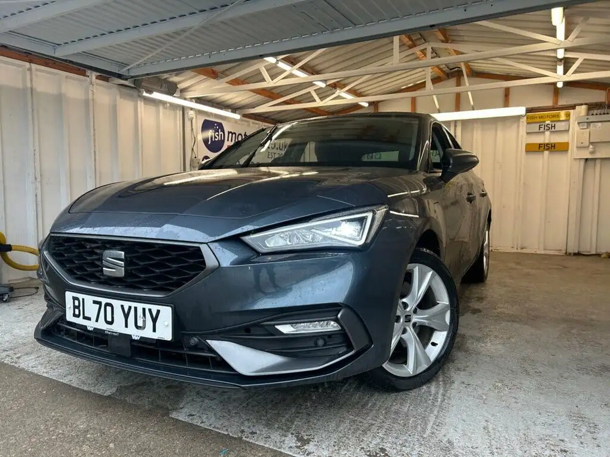 2020-seat-leon-14-e-hybrid-fr-hatchback-big-0