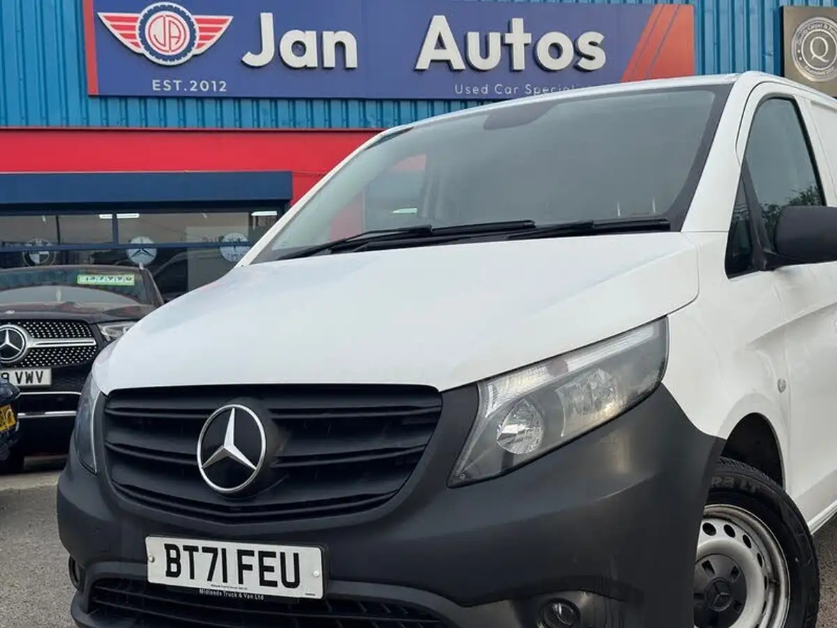 2021-mercedes-benz-vito-20cdi-114-progressive-l2-134bhpeu6dt-panel-1749cc-9g-tronic-big-18