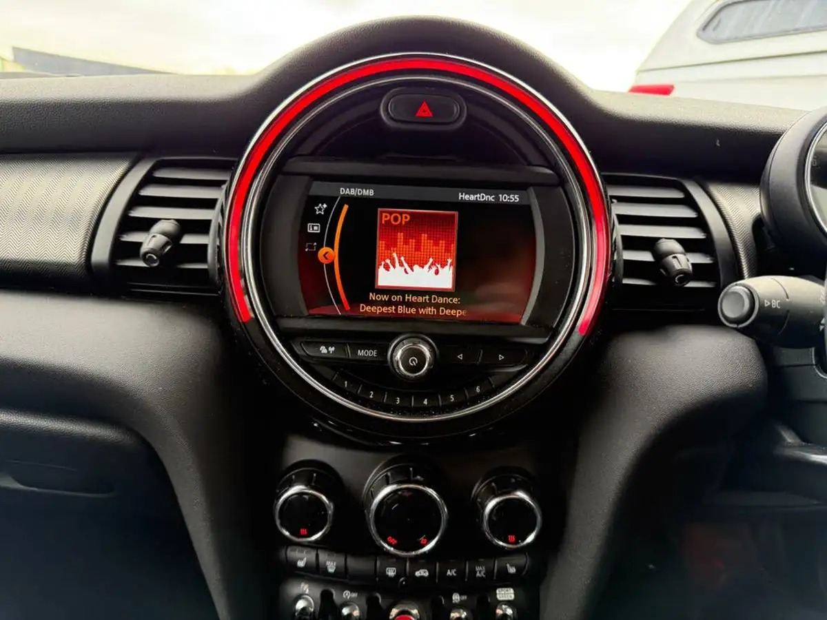 2020-mini-cooper-20-cooper-s-exclusive-189bhp-nav-hatchback-3d-big-42