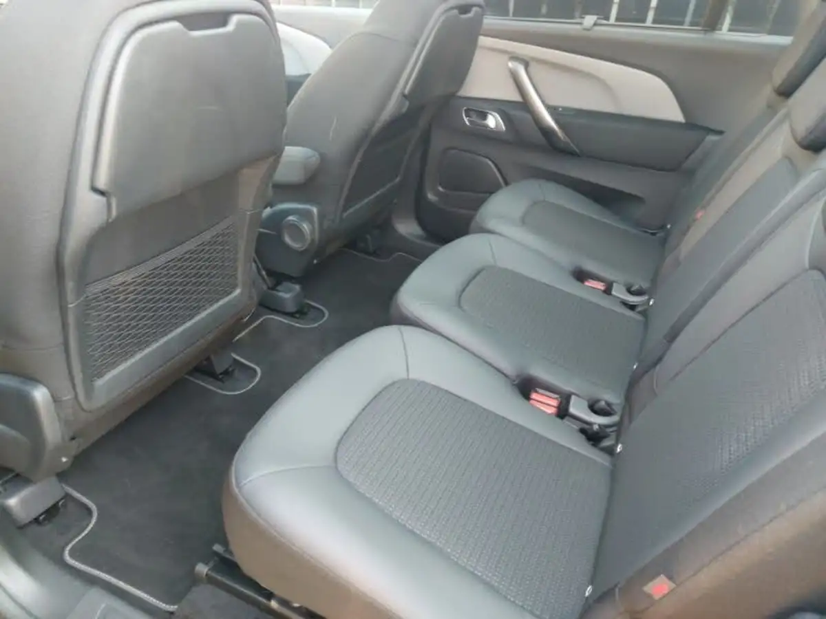 2022-citroen-grand-c4-spacetourer-12-puretech-shine-eat8-big-5