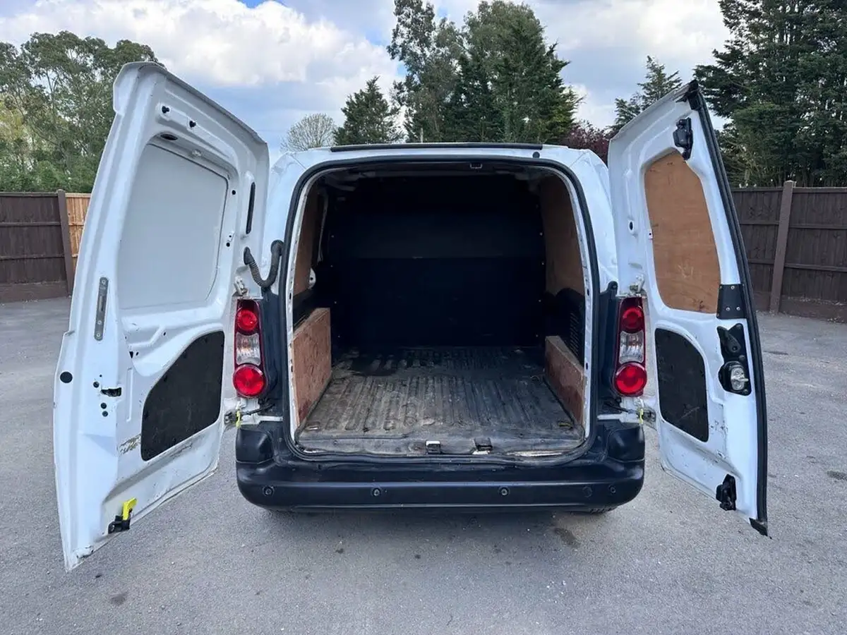 2016-citroen-berlingo-16td-l1625-enterprise-special-edition-16bluehdi-75eu6-panel-big-21
