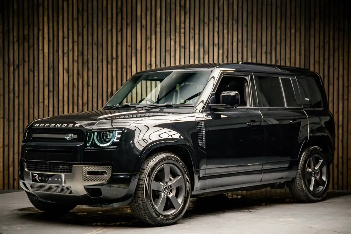 2023-land-rover-110-defender-30-d300-x-dynamic-hse-big-7
