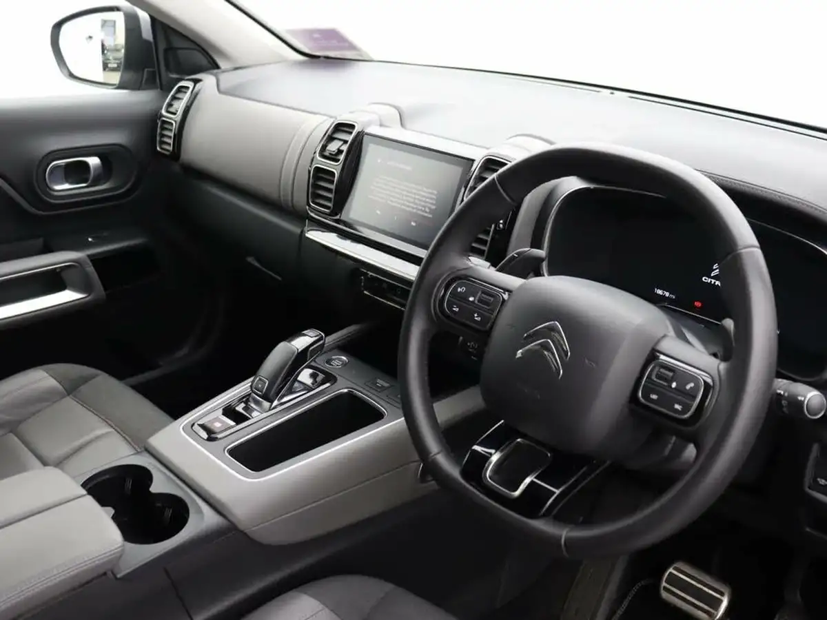 2022-citroen-c5-aircross-12-puretech-shine-plus-eat8-big-10