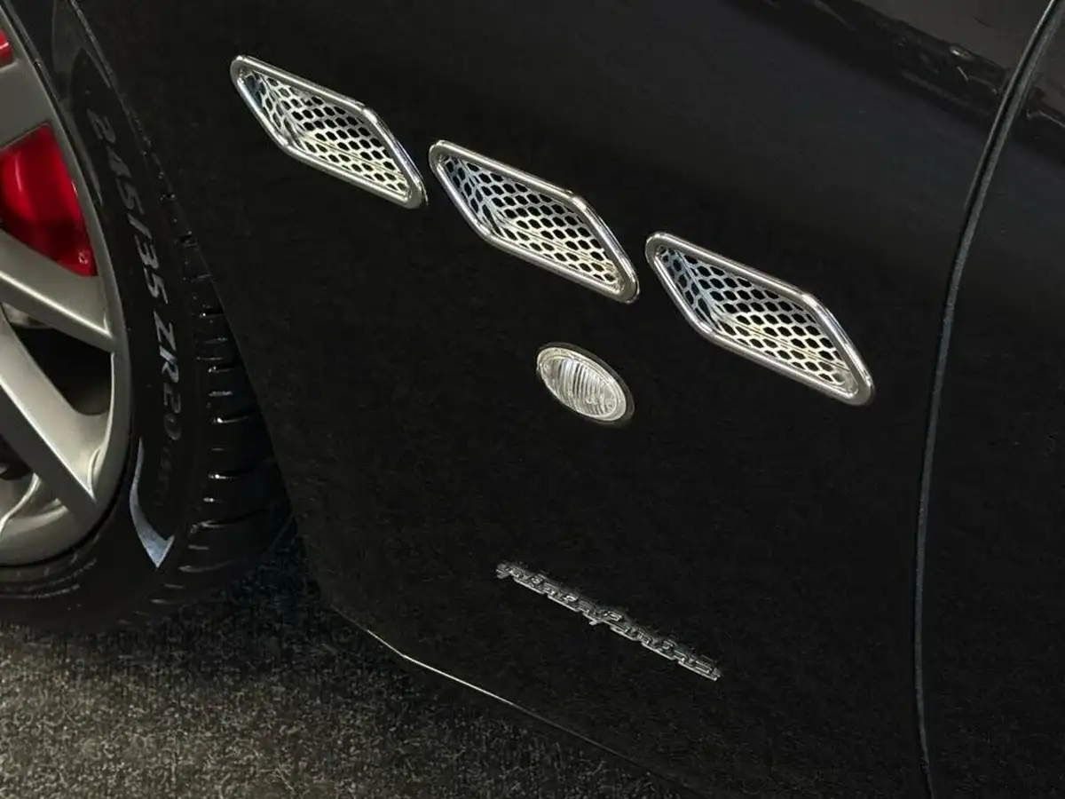 2016-maserati-granturismo-42-big-27