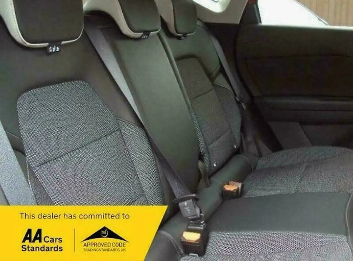 2024-renault-captur-16-techno-145ps-full-big-2