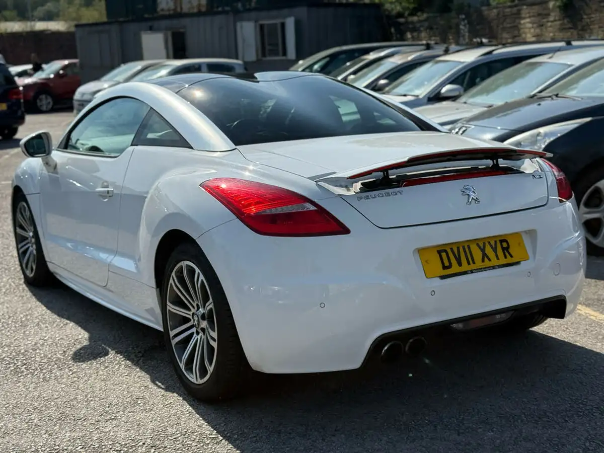 2011-peugeot-rcz-16-sport-156-big-4