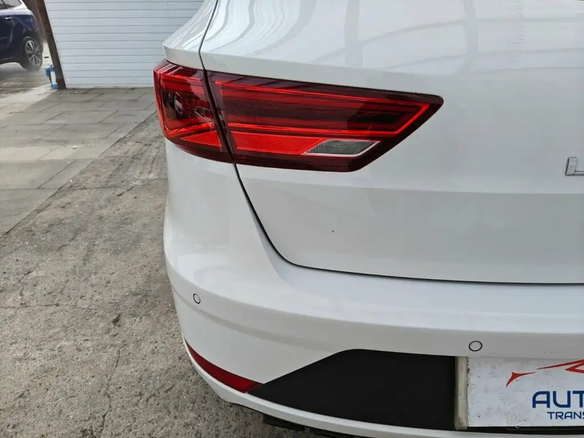 2018-seat-leon-14-tsi-fr-technology-estate-5d-big-20