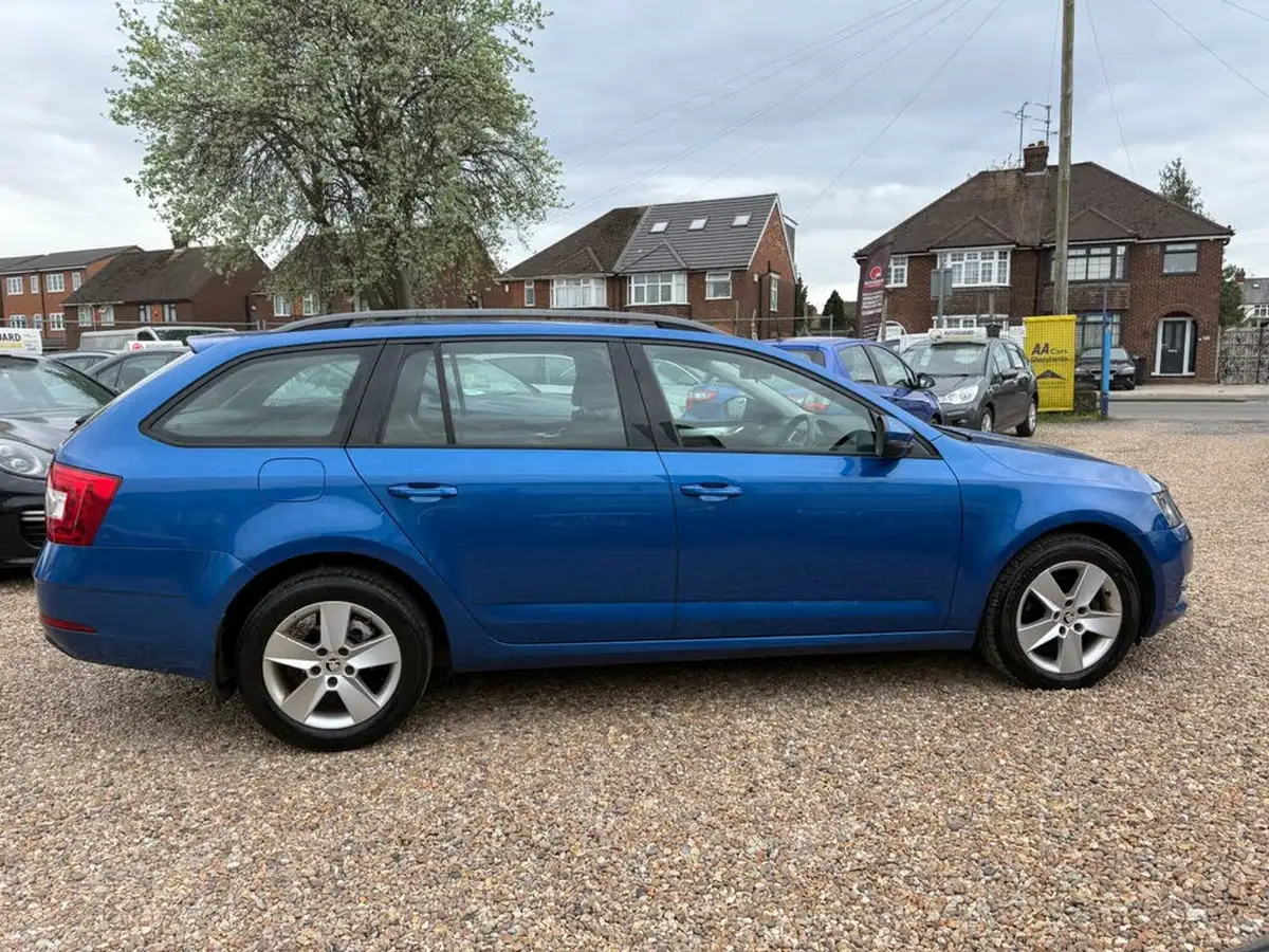 2017-skoda-octavia-16tdi-se-115ps-estate-1596cc-dsg-big-15