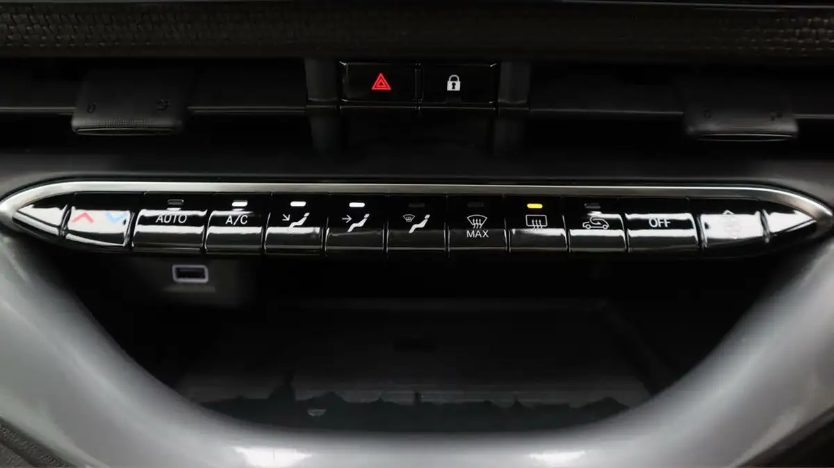 2021-fiat-500-e-la-prima-big-12