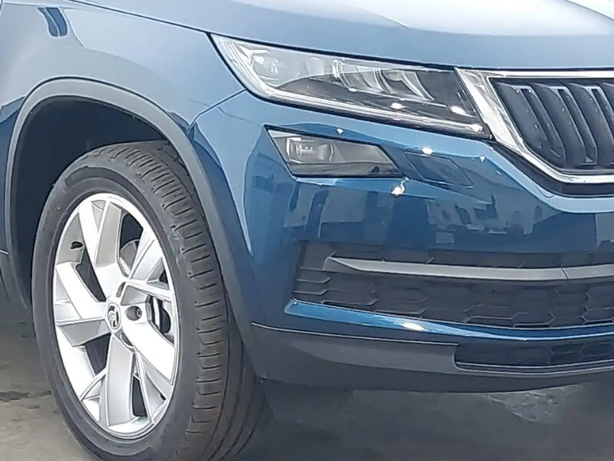 2018-skoda-kodiaq-20tdi-edition-150ps-5-seats-scr-dsg-big-8
