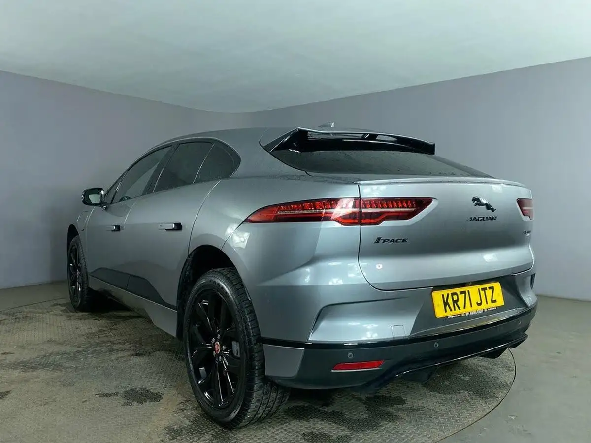 2021-jaguar-i-pace-ev400-black-big-5