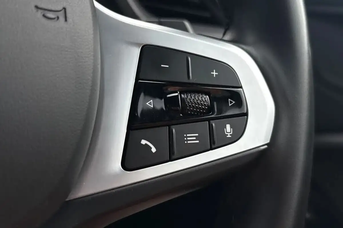 2023-bmw-1-series-15-118i-m-sport-lcp-dct-big-50