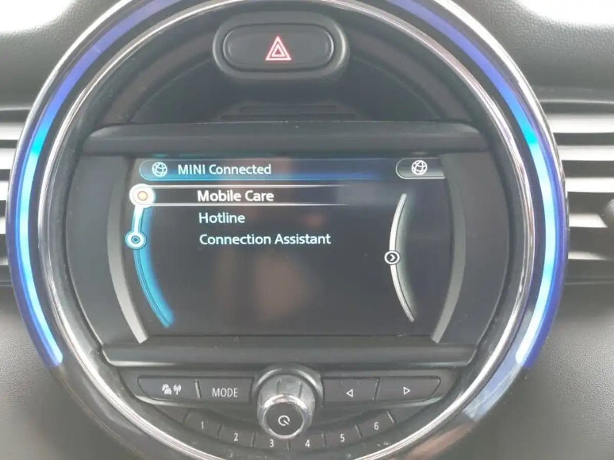 2017-mini-cooper-15-cooper-seven-chili-3d-big-18