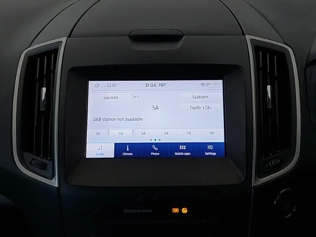 2020-ford-galaxy-20-zetec-big-9