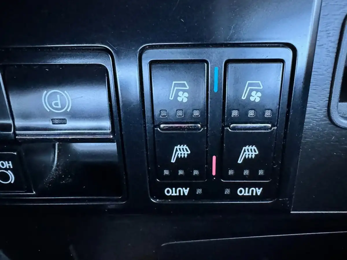 2022-lexus-rx-450h-l-35-rx-l-big-13