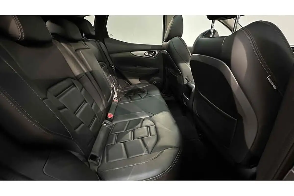 2021-nissan-qashqai-13-dig-t-n-motion-140ps-big-18