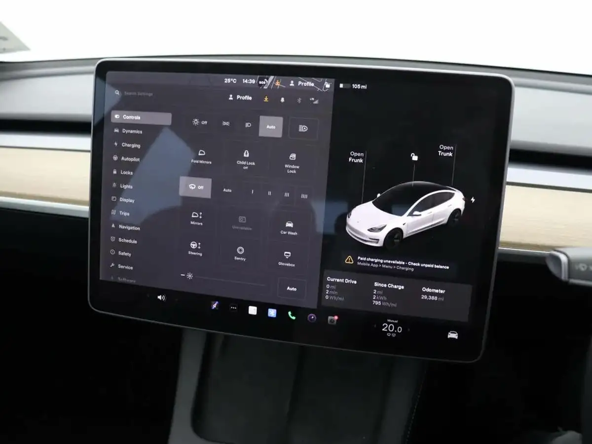 2020-tesla-model-3-e-long-range-big-21