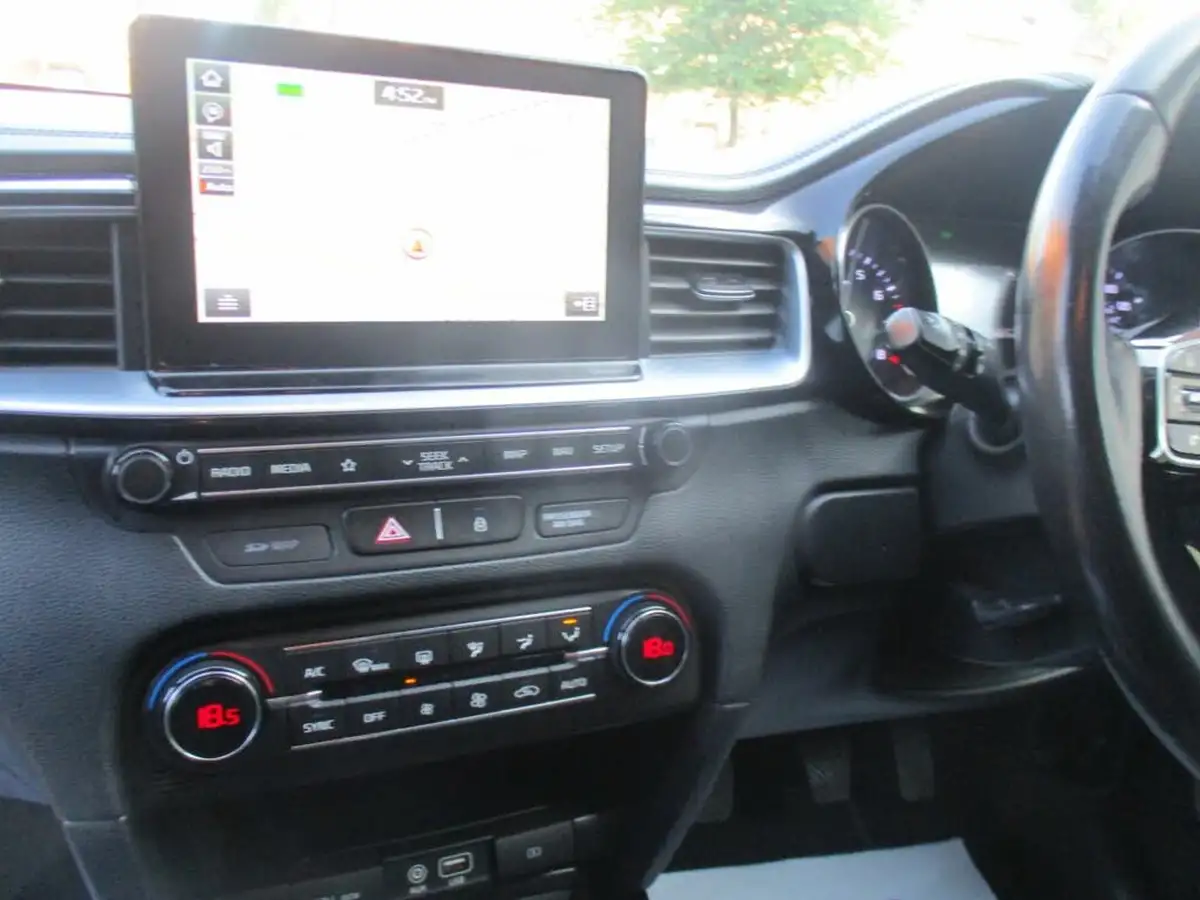 2019-kia-ceed-10-t-gdi-3-hatchback-big-32