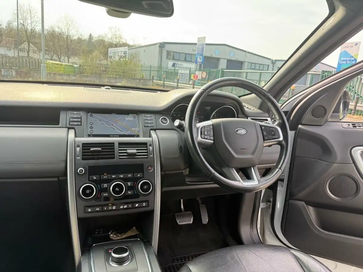 2018-land-rover-discovery-sport-20td4-landmark-big-47
