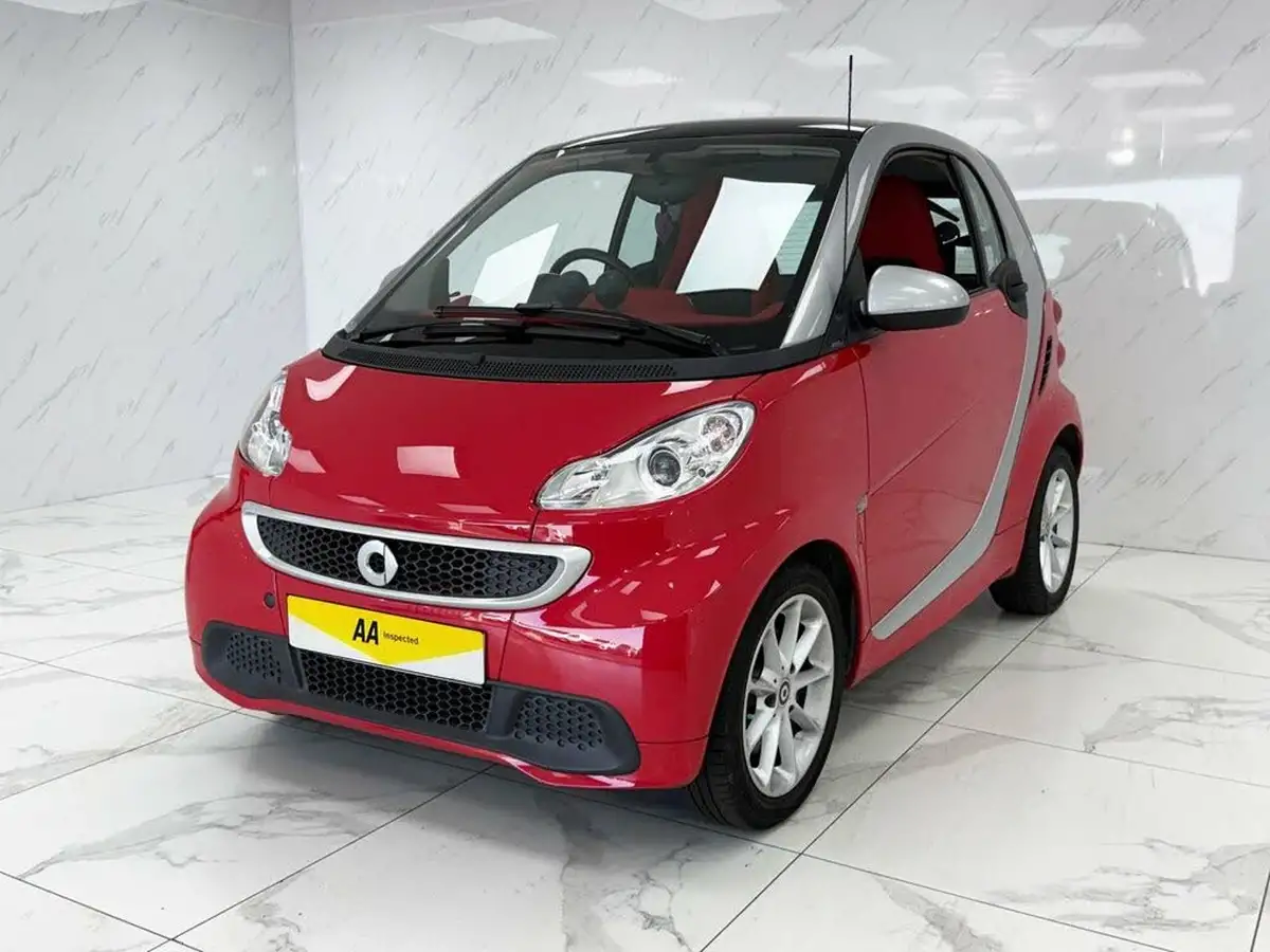 2013-smart-fortwo-10-passion-71bhp-coupe-big-3