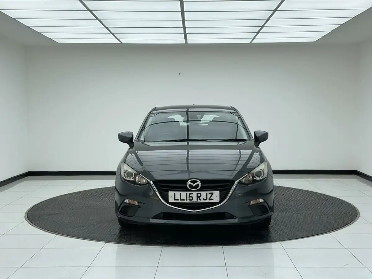 2015-mazda-mazda3-20-se-hatchback-5d-big-1