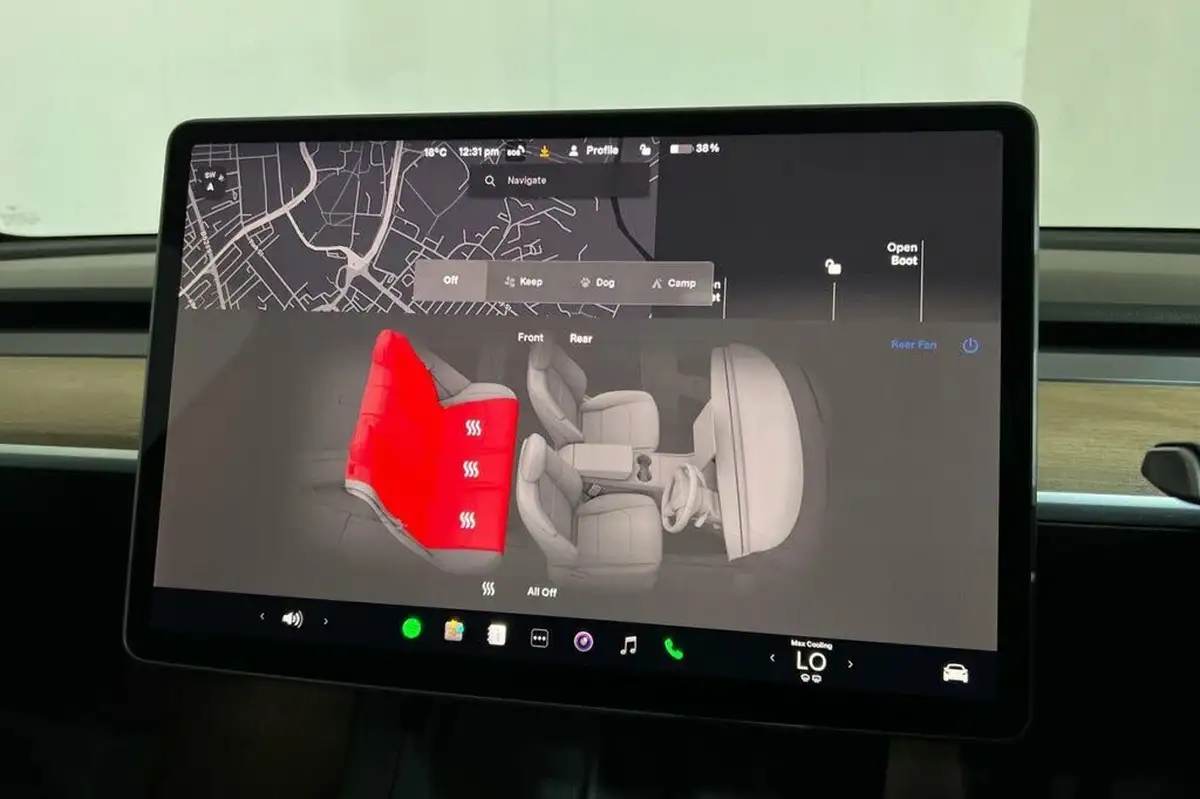 2022-tesla-model-y-e-long-range-big-16