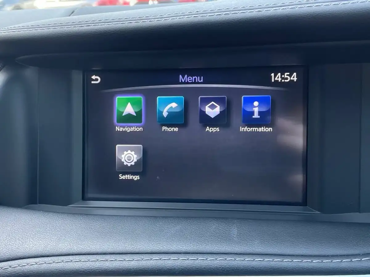 2019-infiniti-q30-20-sport-big-24