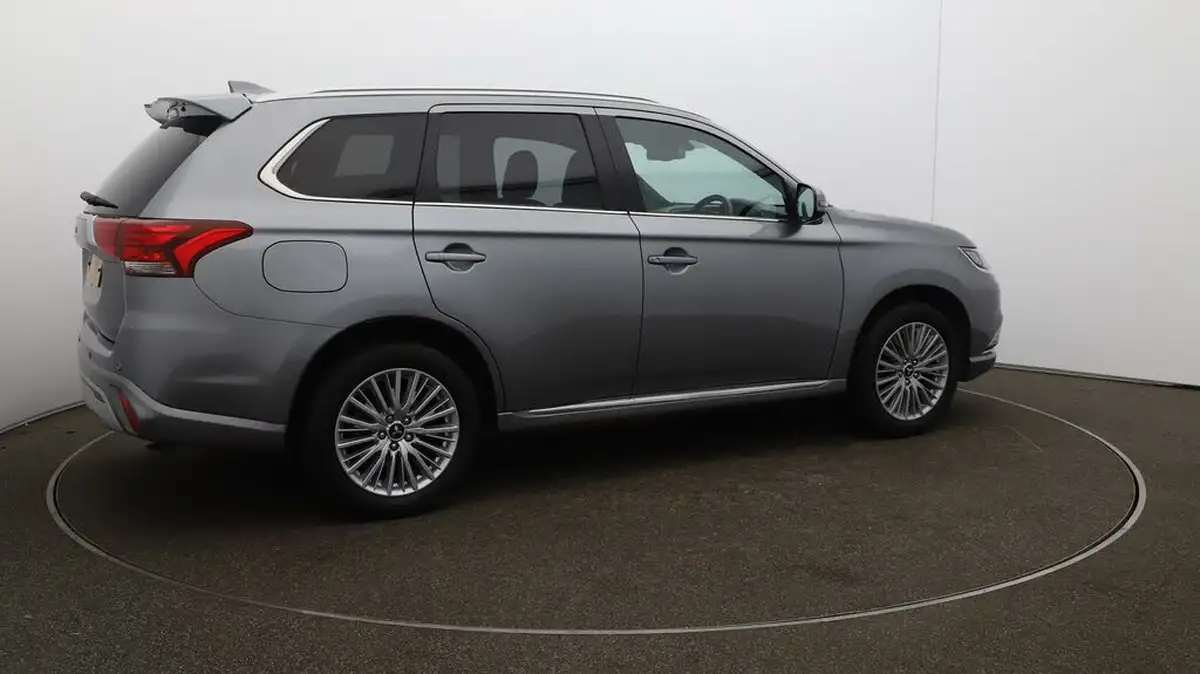 2020-mitsubishi-outlander-24-exceed-phev-big-42