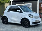 2017-smart-fortwo-09-edition-white-twinamic-small-2