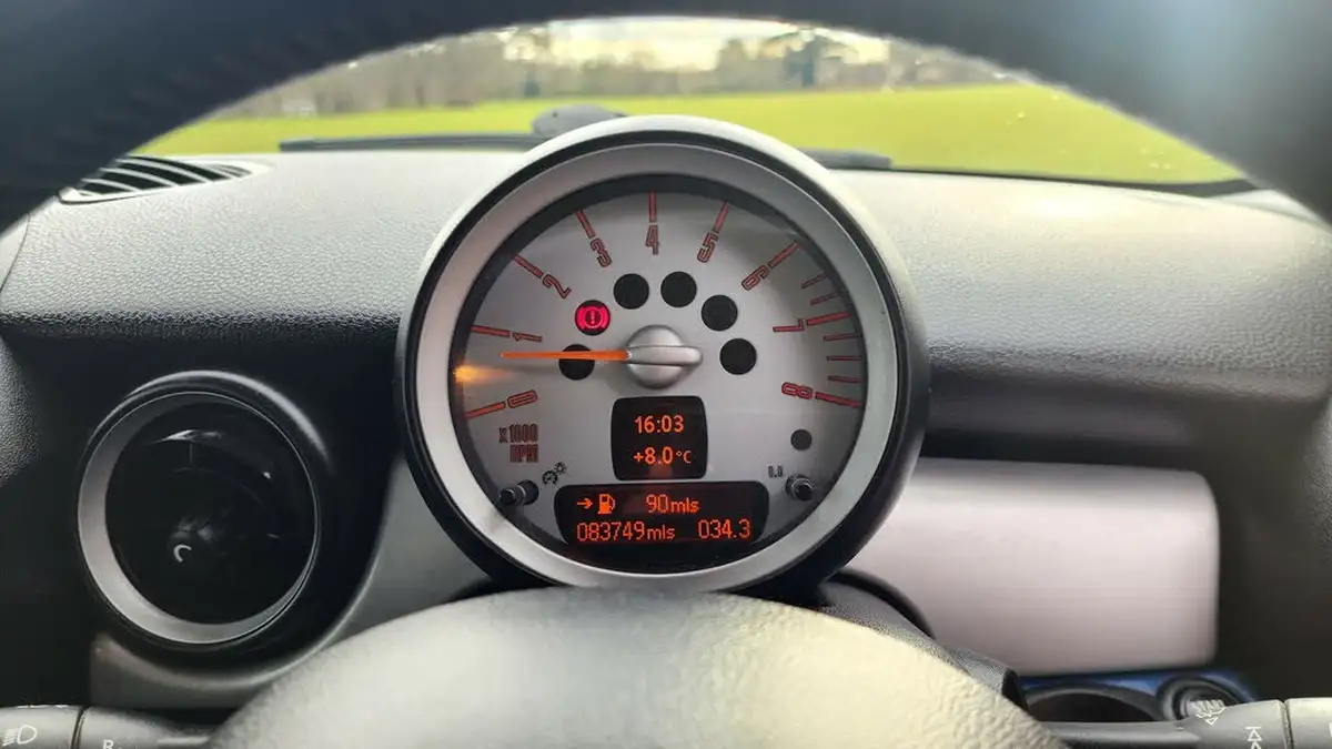 2008-mini-cooper-14-one-95bhp-big-20