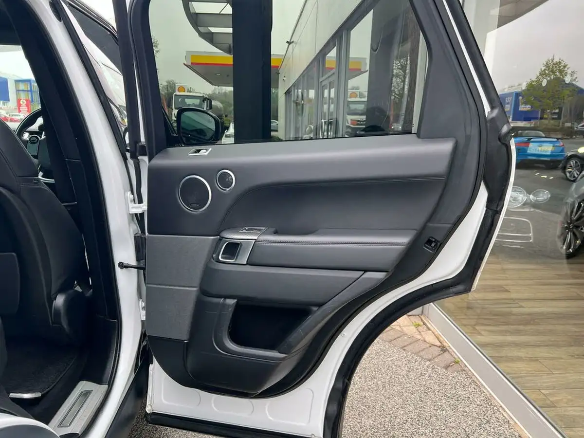 2019-land-rover-range-rover-sport-30-sdv6-hse-dynamic-big-50