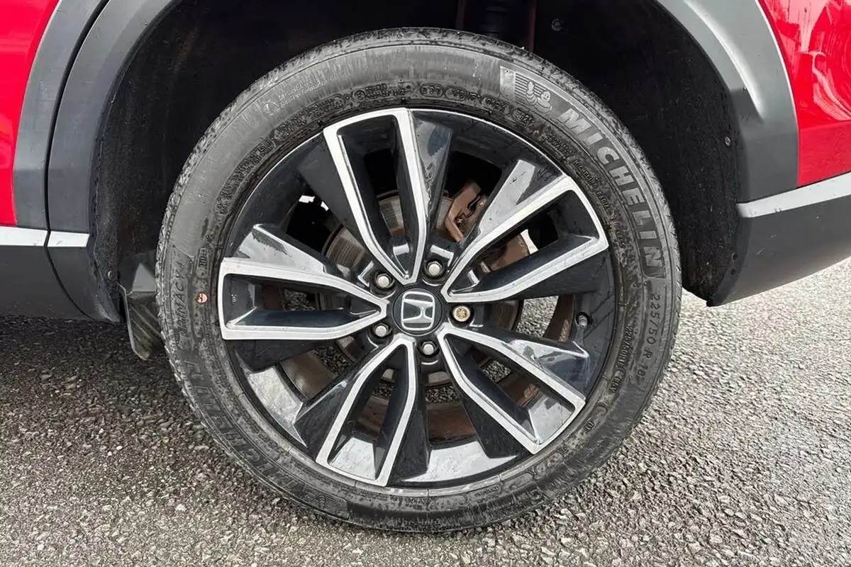 2024-honda-hr-v-15-i-mmd-elegance-big-12