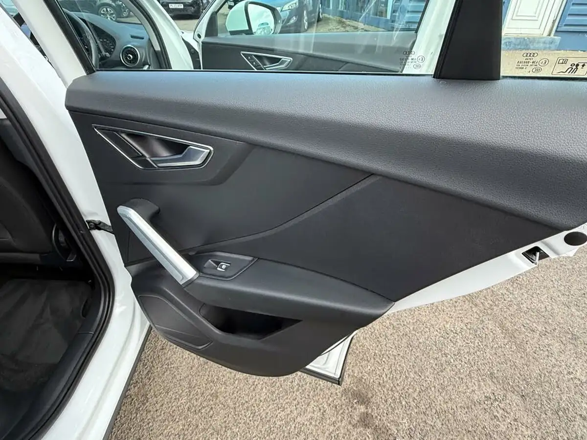 2019-audi-q2-16-30-tdi-sport-s-tronic-big-21