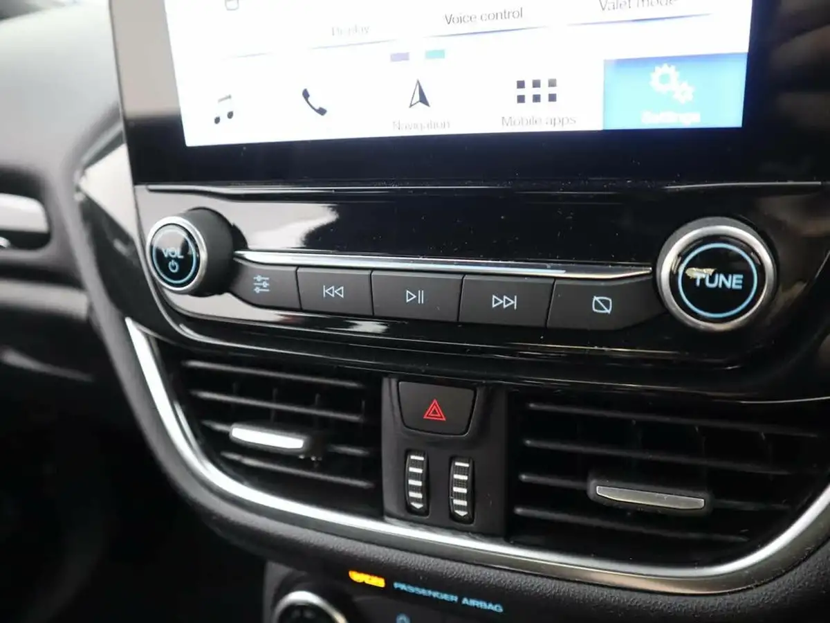 2019-ford-fiesta-10t-st-line-140ps-3d-big-18