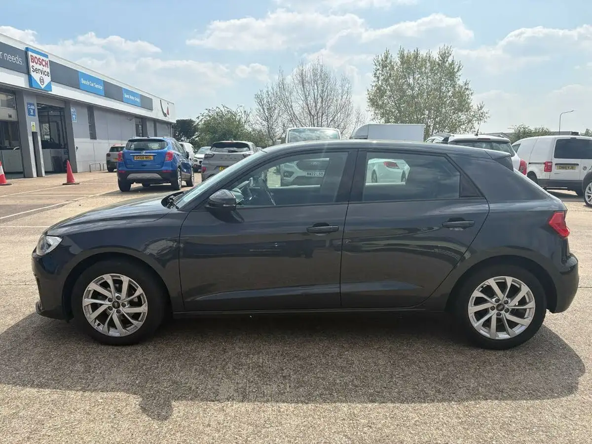 2021-audi-a1-10-25-tfsi-sport-big-4