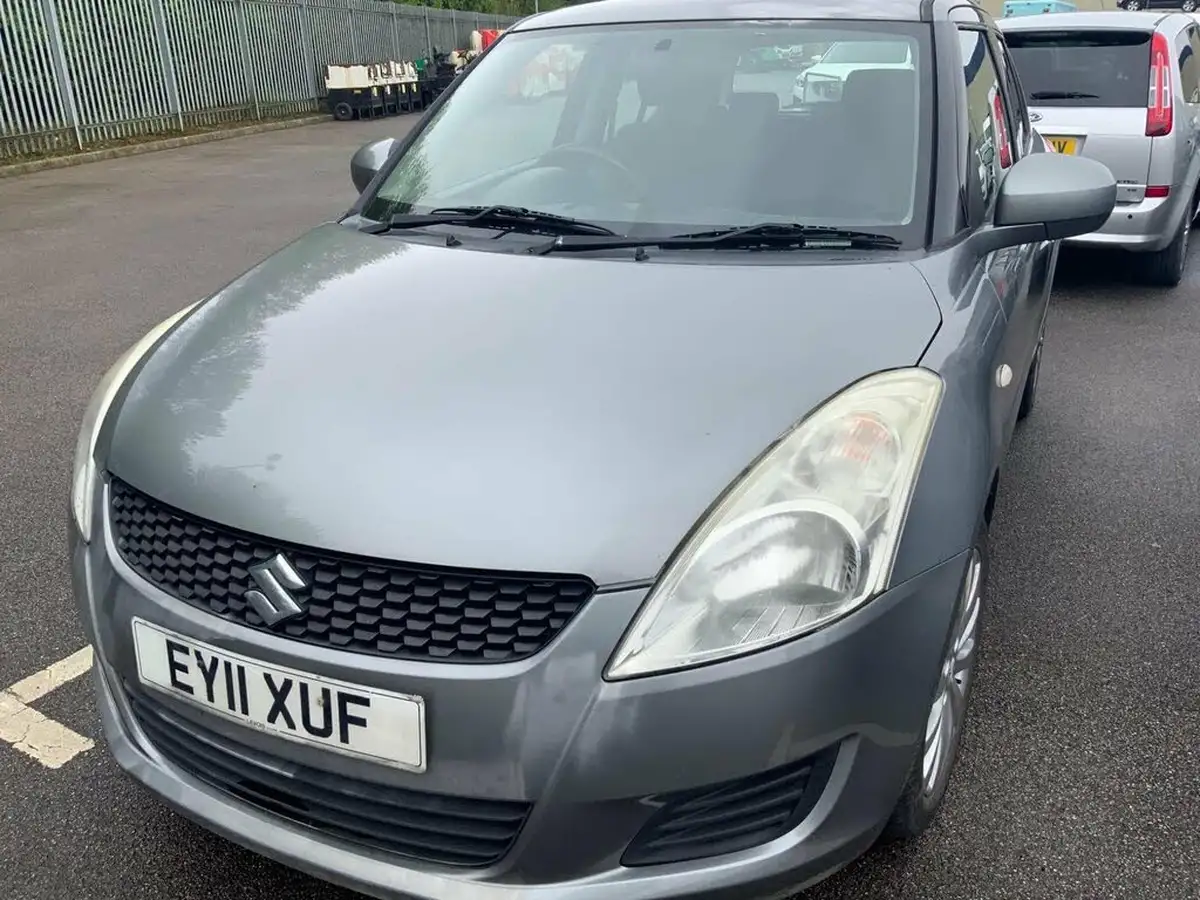 2011-suzuki-swift-12-sz3-5d-big-18