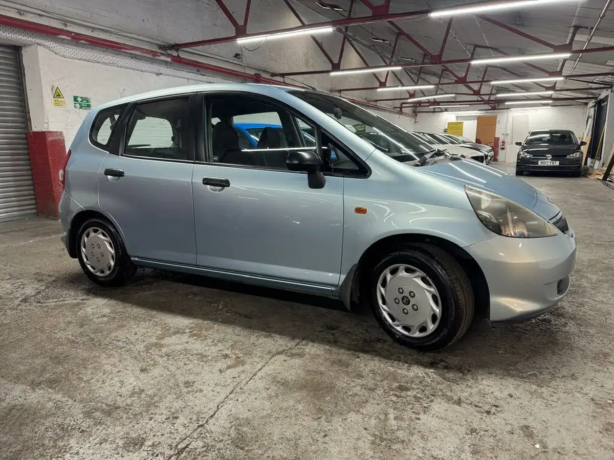 2007-honda-jazz-12-s-big-21
