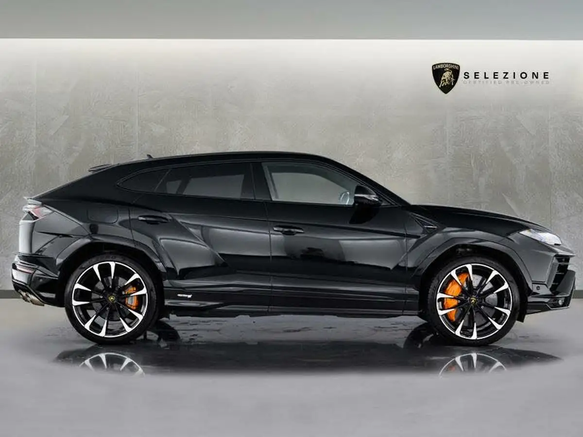 2023-lamborghini-urus-40-no-trim-big-1