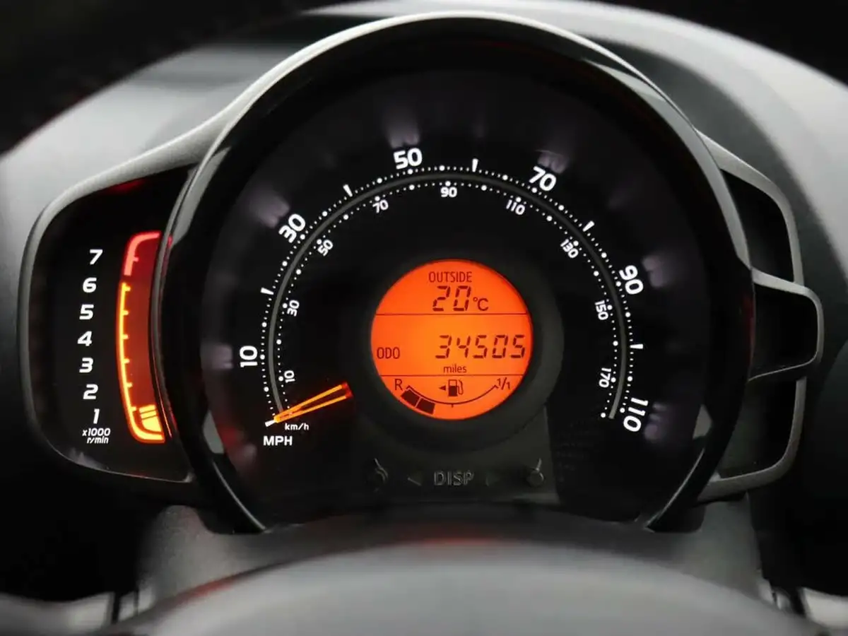 2021-toyota-aygo-10-vvt-i-x-play-tss-big-7