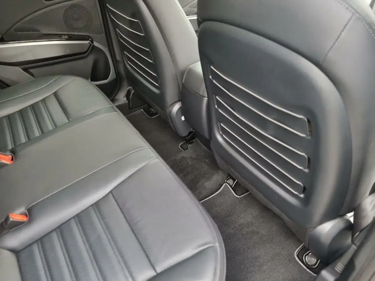 2022-kgm-ssangyong-tivoli-15-ultimate-big-43