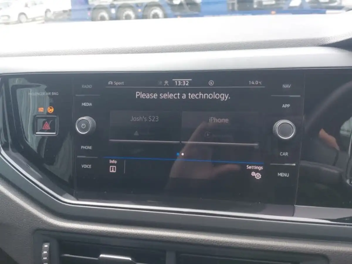 2024-volkswagen-taigo-10-tsi-r-line-110ps-big-14