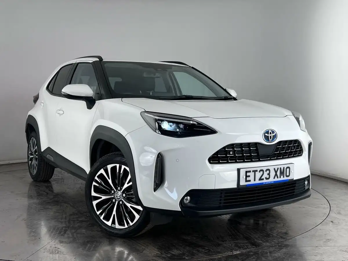 2023-toyota-yaris-cross-15-vvt-i-excel-awd-i-big-33