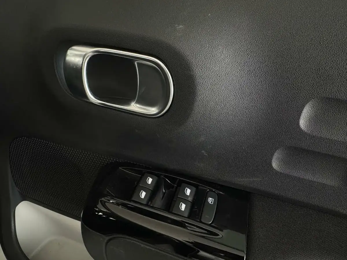 2024-citroen-c3-12-puretech-plus-110ps-eat6-big-18