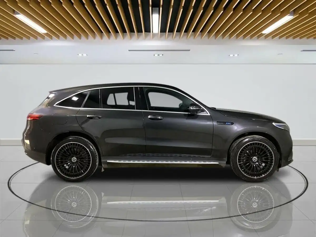 2022-mercedes-benz-eqc-e-eqc-400-amg-line-premium-plus-big-8