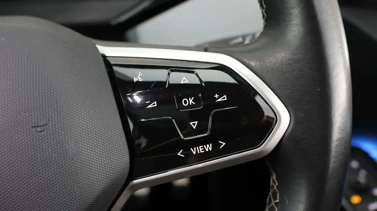 2022-volkswagen-id3-e-family-204ps-performance-big-23