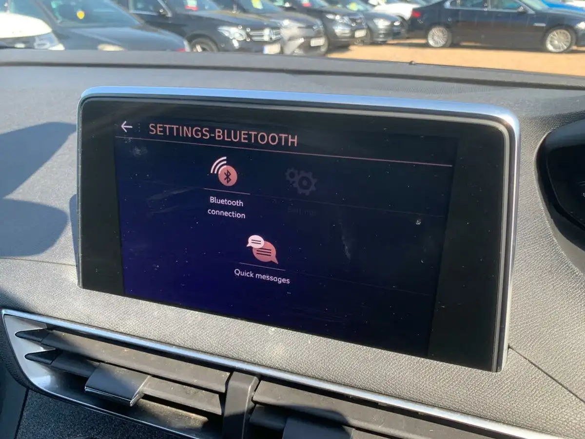 2018-peugeot-5008-suv-16-puretech-gt-line-big-23